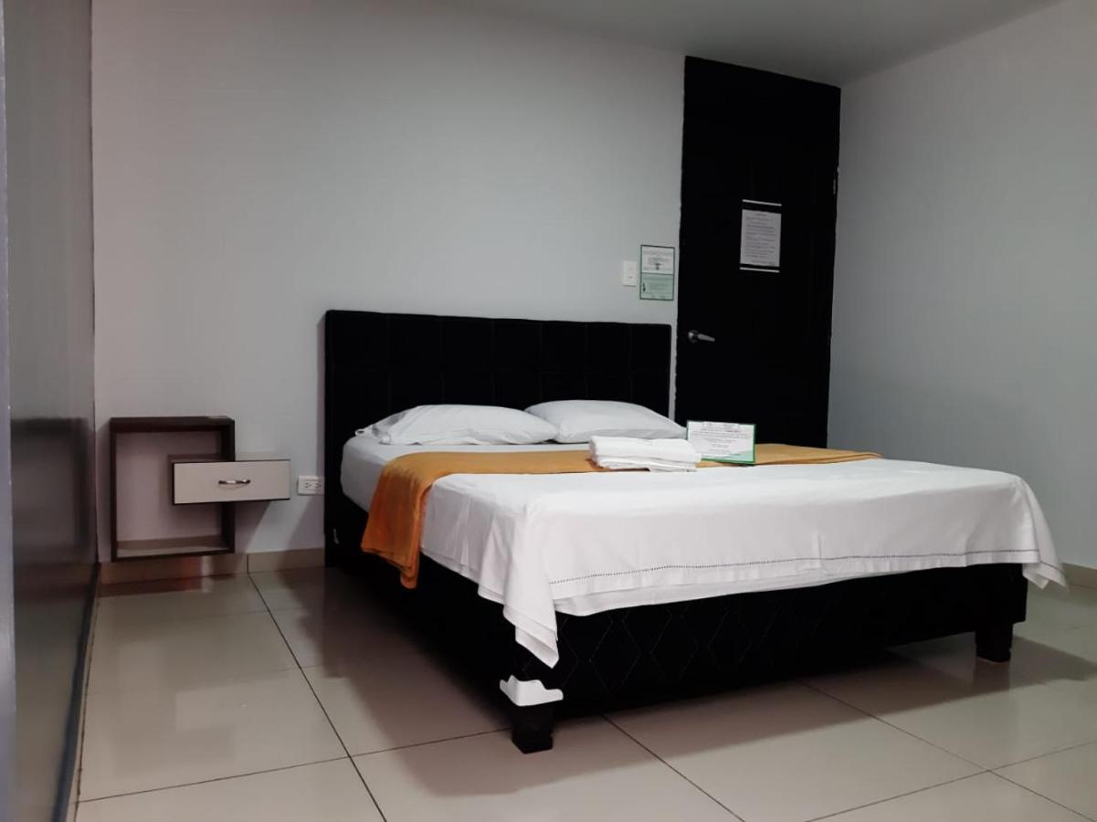 Hotel Escorial 이바게 외부 사진